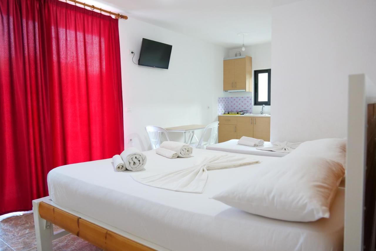 Villa Allkushi Sarandë Exterior foto