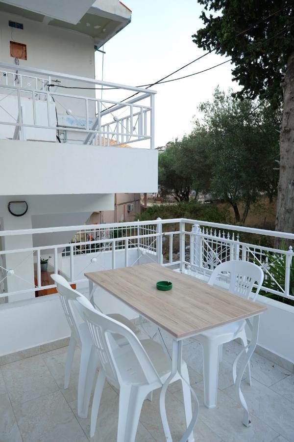 Villa Allkushi Sarandë Exterior foto